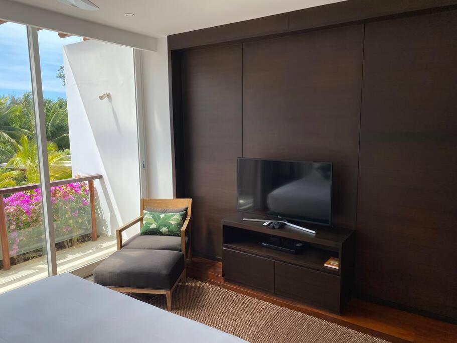 Beachfront 2 Bedroom Luxury Condo Chava Surin Kültér fotó